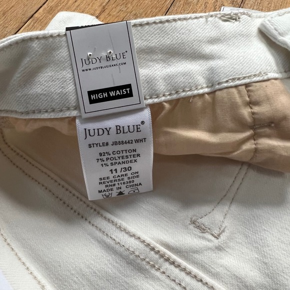 NWT Judy Blue Wide Leg Crop Jeans White Denim Raw Hem Stretch Women's Size 11/30 - Picture 10 of 10